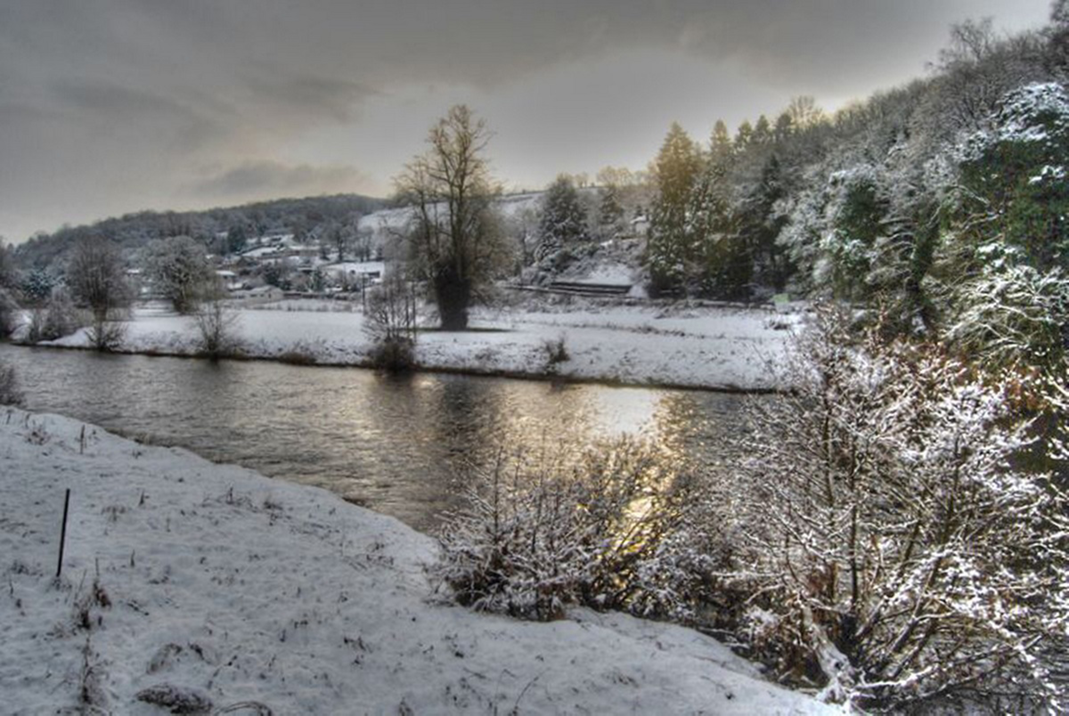 Aileen McCaskill River Clyde At Mauldslie in Winter