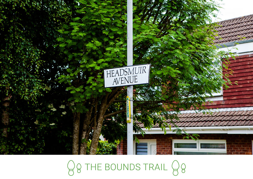 2. Go right onto Headsmuir Avenue to connect onto the Mauldslie Road.